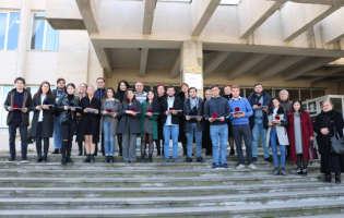 ქარელის მუნიციპალიტეტში   წარჩინებული მოსწავლეები  დააჯილდოვეს