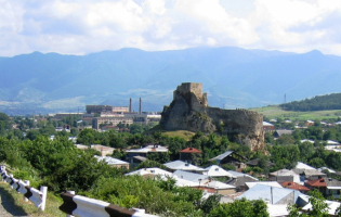 ხაშურის მერია: სურამში მშენებლობები ქაოტურად მიმდინარეობს