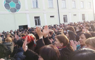 კოკოითი ცხინვალში დაბრუნდა და ე.წ. პრეზიდენტობისთვის იბრძვის