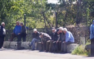 სამზე მეტი პირის შეკრების შეზღუდვა უქმდება, თუმცა ეს არ ეხება ავტომობილს