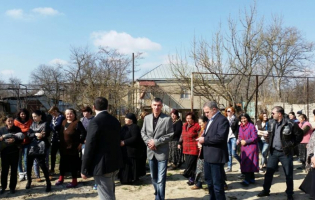 Акция  за поддержку  однопартица в селе Сакашети