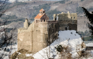 ვინ ითხოვს მზოვრეთში სავაჭრო ობიექტის ჩადგმას? - ქარელის მერი მღვდლებთან შეხვედრას აპირებს